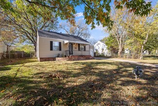 238 S 70th Ave E, Tulsa, OK 74112