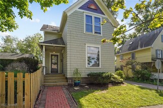 424 School Ave, Cuyahoga Falls, OH 44221
