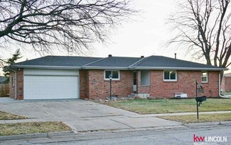 6601 Marcia Ln, Lincoln, NE 68505