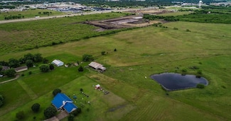 225 Valek Rd, Ennis, TX 75119