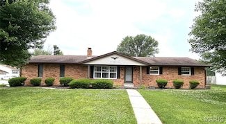 511 Roland Ave, New Baden, IL 62265
