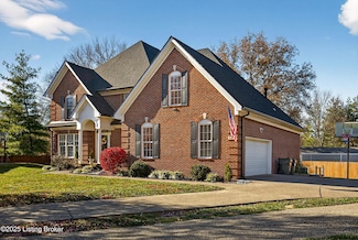 9702 Tufton Ct, Louisville, KY 40299