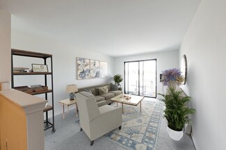 260 E Haverhill St Unit 22, Lawrence, MA 01841