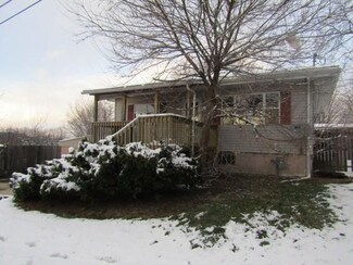 106 Razza Rd, New Derry, PA 15671
