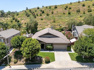 299 Oak Valley Ln, Escondido, CA 92027