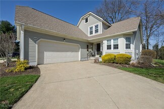 438 Shannon Dr, Wadsworth, OH 44281