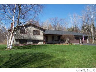 6093 Holcomb Hill Rd, La Fayette, NY 13084