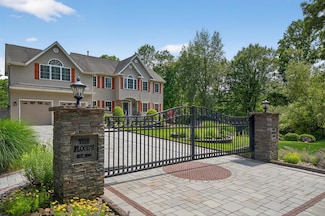 7 Stonewall Ct, Warwick, NY 10990