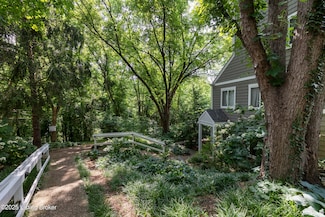 55 Lake Ave, Louisville, KY 40206
