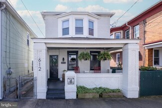 612 Wood St, Bristol, PA 19007