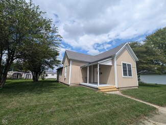 608 W 7th St, Rushville, IN 46173
