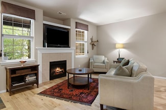 720 N Hindeman St, Sisters, OR 97759