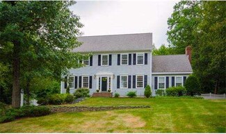 5 Landau Ln, Merrimac, MA 01860