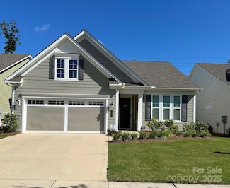 12417 Old Iron Ln, Charlotte, NC 28215