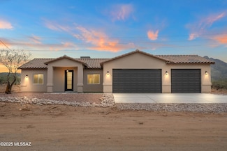 1729 Faro Ct, Rio Rico, AZ 85648
