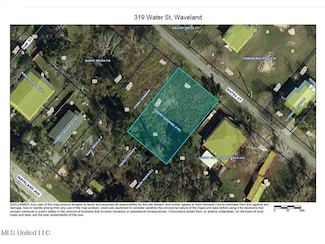 319 Water St, Waveland, MS 39576