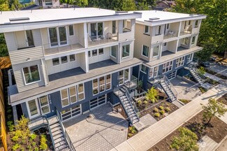 516 A N 48th St, Seattle, WA 98103