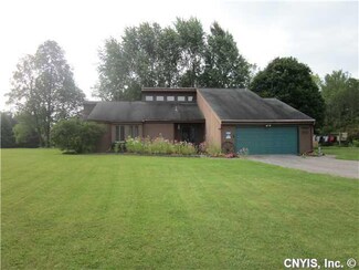 4884 Carrick Rd, Oneida, NY 13421