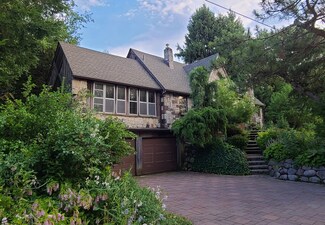 3501 Shirley Rd, Rockford, IL 61108