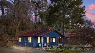 13 Norton Dr, Asheville, NC 28804