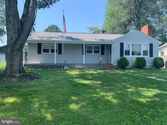 5911 Rockhold Dr, Deale, MD 20751