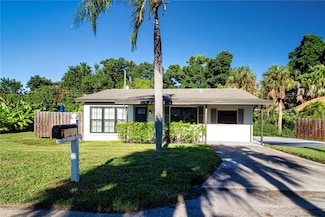 1641 Memory Ln, Sarasota, FL 34231