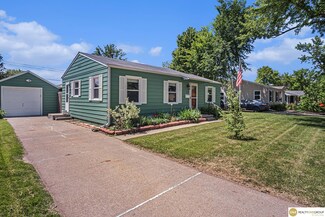 822 N 77th Ave, Omaha, NE 68114