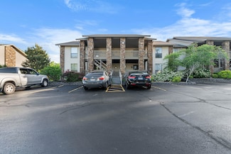 112 Overlook Dr Unit 5, Branson, MO 65616