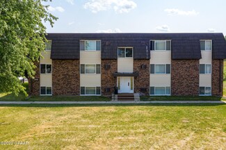1912 Greenwood St E, Thief River Falls, MN 56701