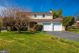 13051 Kensal Green Ct, Herndon, VA 20171