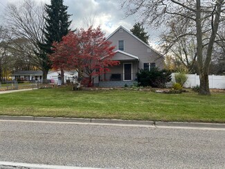 904 60th St SE, Grand Rapids, MI 49508