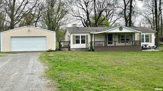 504 Laclede Ave, Carterville, IL 62918