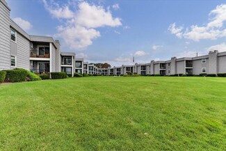 112 Old Wharf Rd Unit W8, Dennis Port, MA 02639