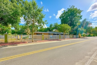 905 SW 8th Ave, Gainesville, FL 32601