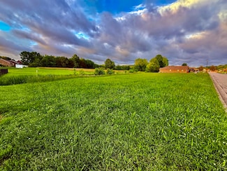 1526 Phyllis Dr, Berea, KY 40403