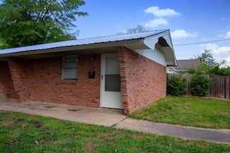 1115 S Elm St, Pine Bluff, AR 71601