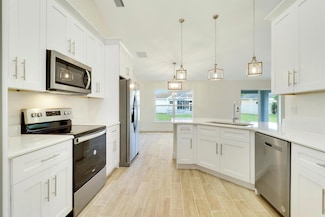 5947 NW Center St, Port St. Lucie, FL 34986