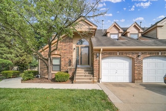 13 Willow Pkwy Unit 902, Buffalo Grove, IL 60089