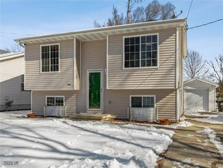 1935 E 40th St, Des Moines, IA 50317