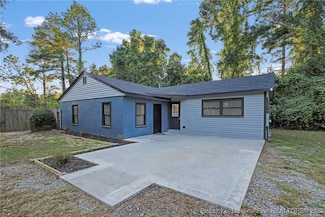 5368 Niagara Carthage Rd, Southern Pines, NC 28387