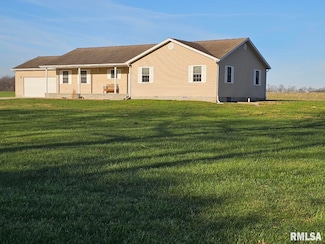 10457 Puckett Ln, Mount Vernon, IL 62864
