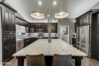 938 E Knight Ln, Tempe, AZ 85284