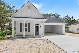 10824 Annie Cir, Walker, LA 70785