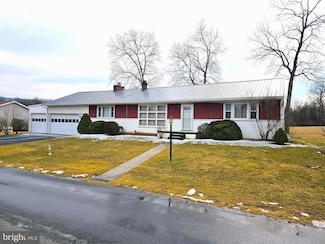 24 Lingles Ln, Lewistown, PA 17044