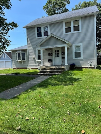 12 Burnett Ave Unit 5, Bay Shore, NY 11706