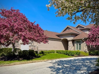 870 Lake Hollow Unit C, Brookfield, WI 53005