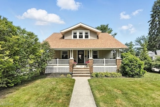 15700 Lydian Ave, Cleveland, OH 44111
