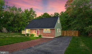 998 Terrace Blvd, Ewing, NJ 08618