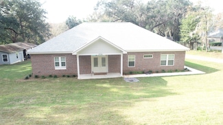 3034 W Lakeshore Dr, Tallahassee, FL 32312