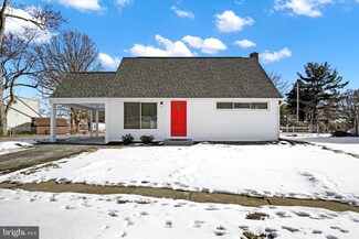 141 Stony Brook Dr, York, PA 17402